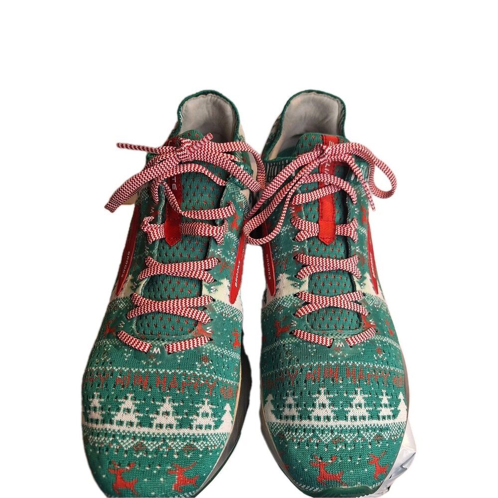 Brooks Levitate 2 Merry Christmas Men's Sneakers Shoes.  Size 12. RARE